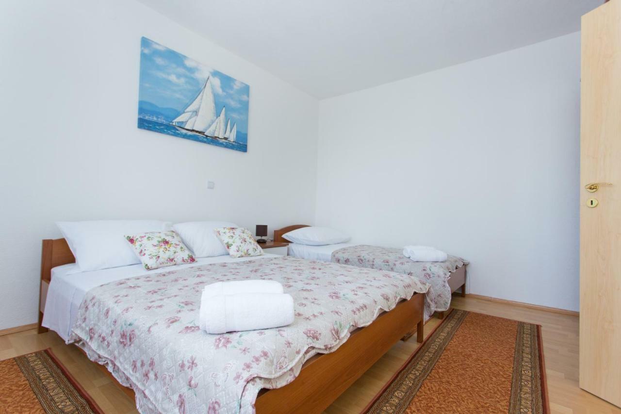 Apartman Paula 1 Daire Vinišće Dış mekan fotoğraf