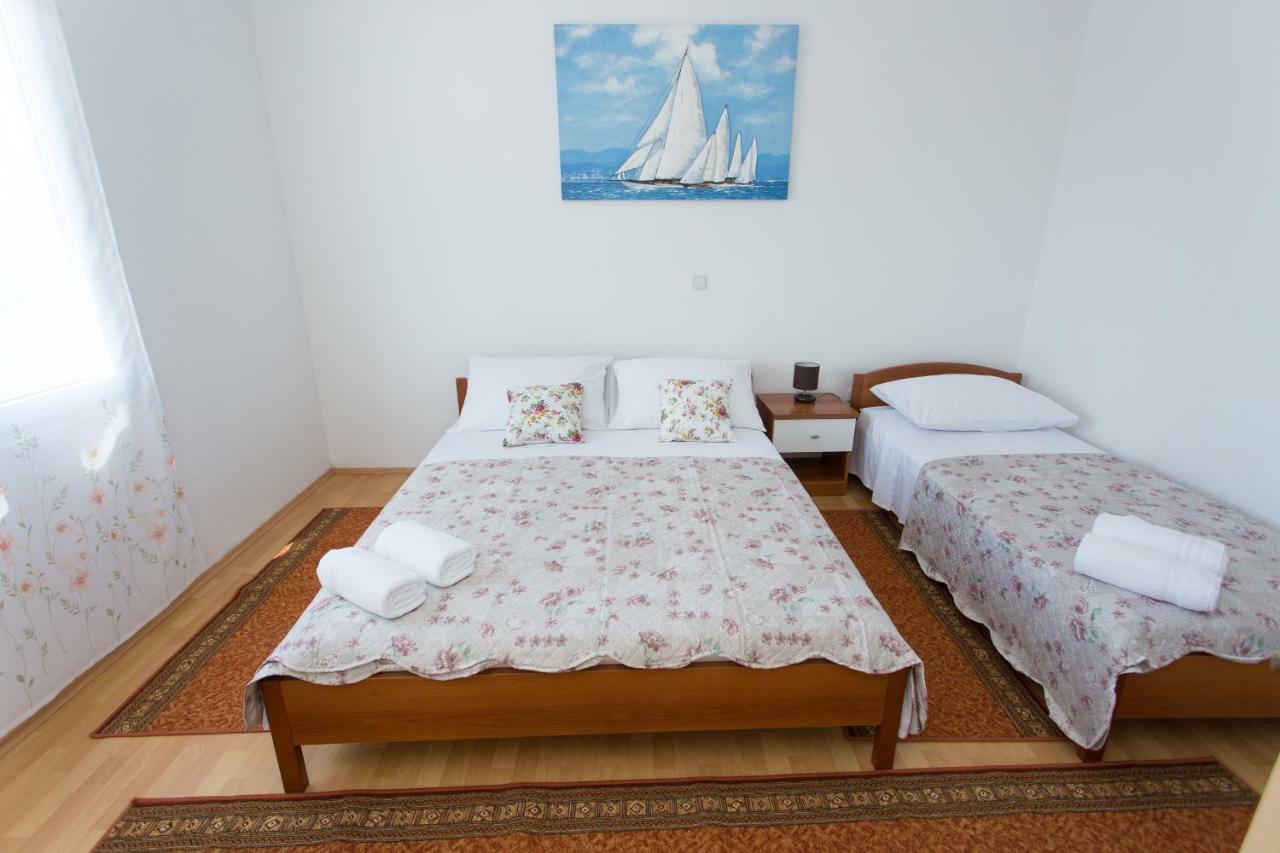 Apartman Paula 1 Daire Vinišće Dış mekan fotoğraf